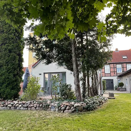 kleines Appartement am Schlossparkcenter Schwerin  Exterior foto