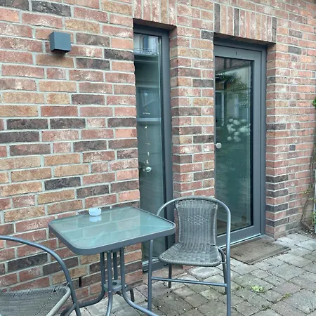 kleines Appartement am Schlossparkcenter Schwerin  Exterior foto