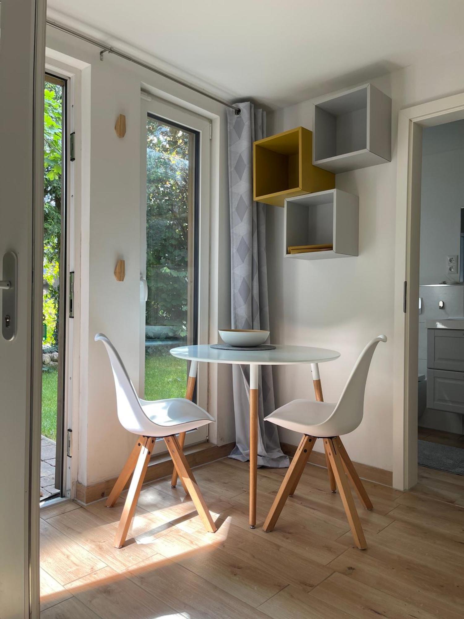 Kleines Am Schlossparkcenter Apartment